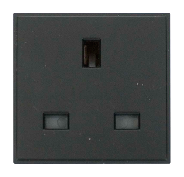 Click New Media 13A UK Socket Outlet Module (Twin Width) MM010xx